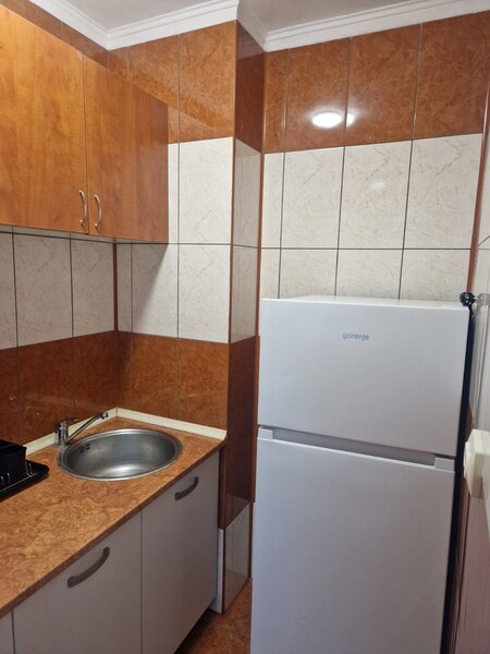 Drumul Taberei, Sibiu, inchiriere garsoniera, p/10 semidecomandata, mobilat