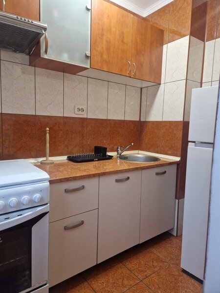 Drumul Taberei, Sibiu, inchiriere garsoniera, p/10 semidecomandata, mobilat