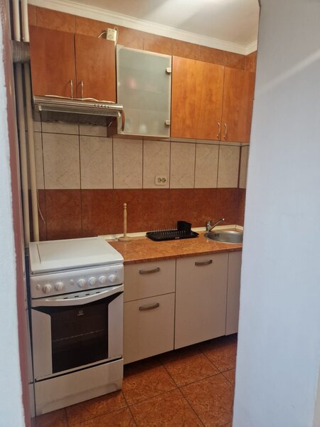 Drumul Taberei, Sibiu, inchiriere garsoniera, p/10 semidecomandata, mobilat