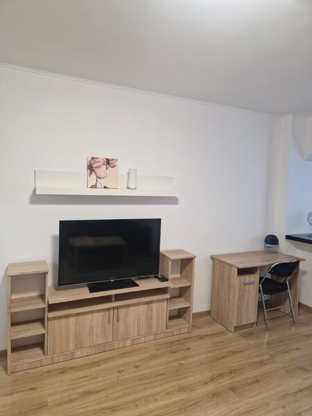 Drumul Taberei, Sibiu, inchiriere garsoniera, p/10 semidecomandata, mobilat